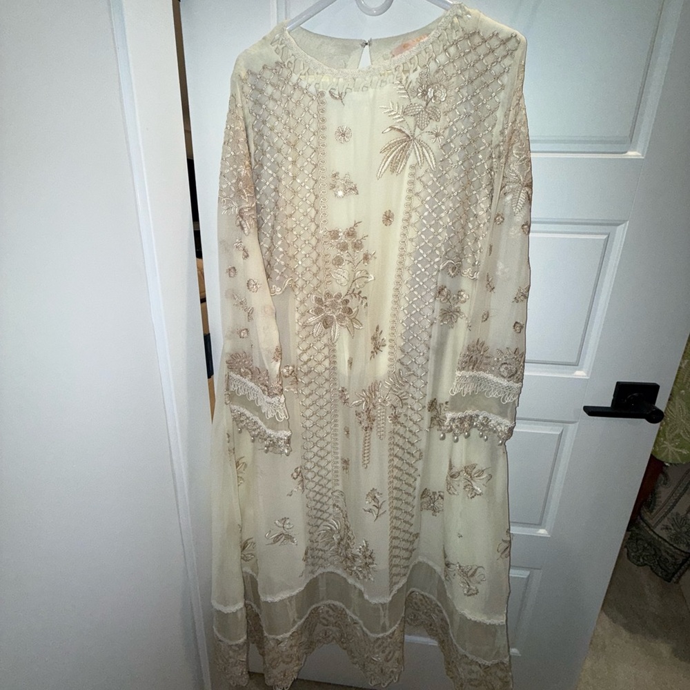 Xenia Formals Chiffon Pakistani Suit
